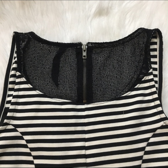NWT Jessica Simpson Striped Crop Top XS - Picture 4 of 4